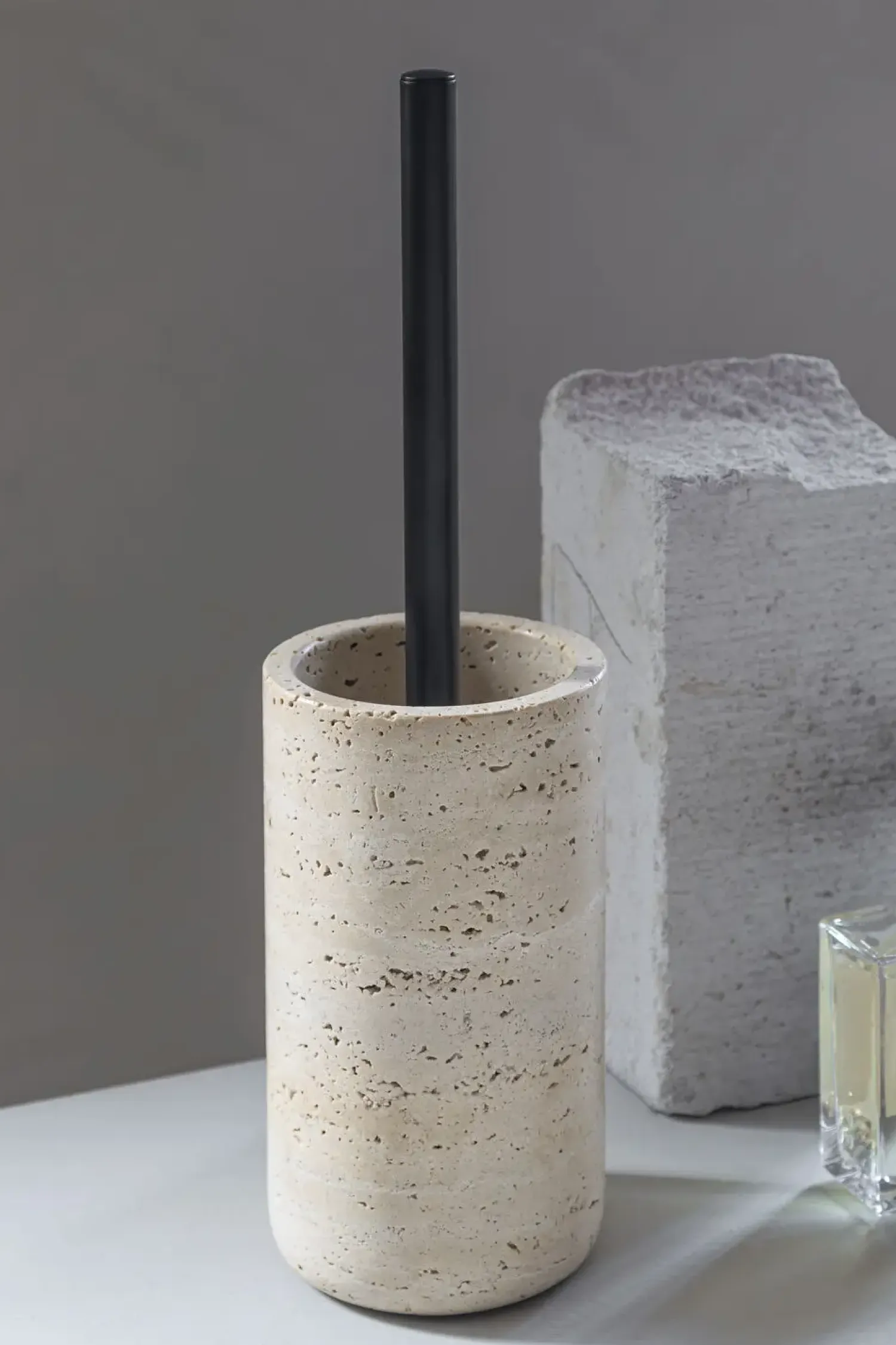 - TRAVERTINE toilet brush holder - Linen*Mette Ditmer Hot