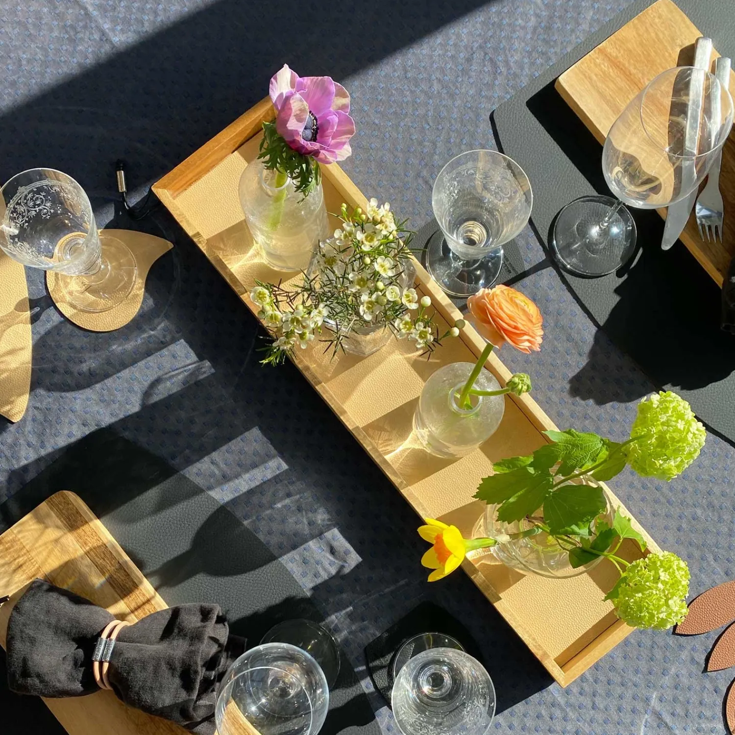 - Bakke i træ - Beige læder - 15 x 60 cm.^MILLE W NORDISK DESIGN Online