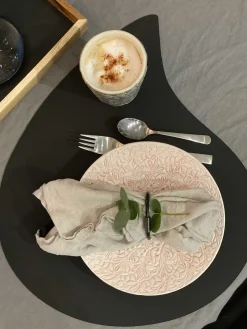 - Drop Dækkeserviet - Sort*MILLE W NORDISK DESIGN Clearance