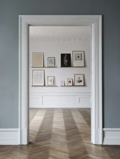 - Gallery Shelf 70 cm, Black Oak*MOEBE