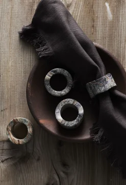 - Umami Serviet - Sort/Brun*Muubs