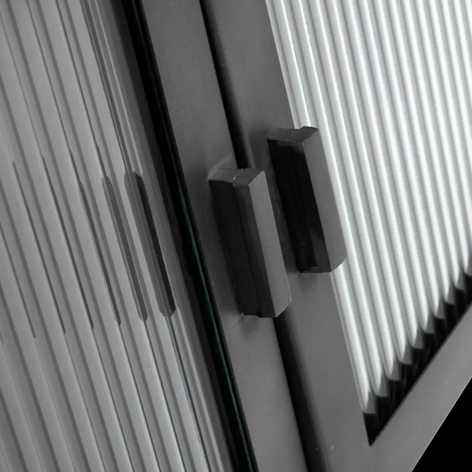 - Vægskab, Jern, Dallas - Sort^Muubs New