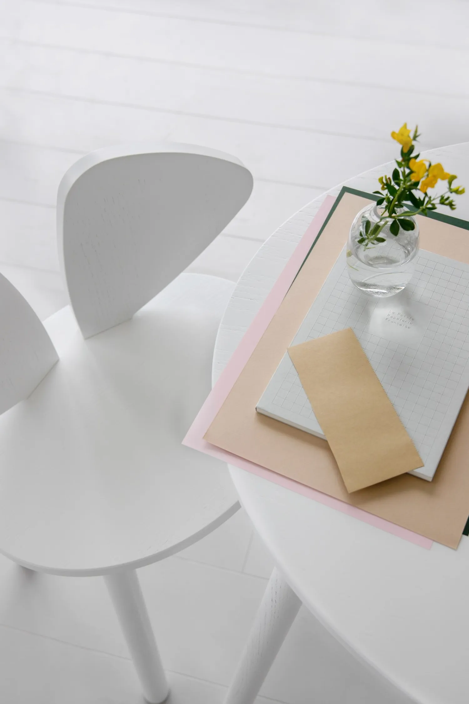 - Mouse table - hvid - (6-10 år)*Nofred