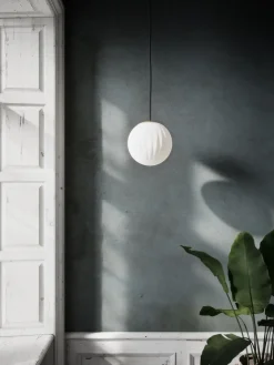 - Pendel - "Bright Modeco" - m. sort kabel*Nordic Tales Sale