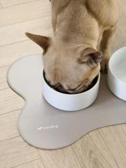 - Underlag til hundeskåle Cappuccino*Nordog Sale