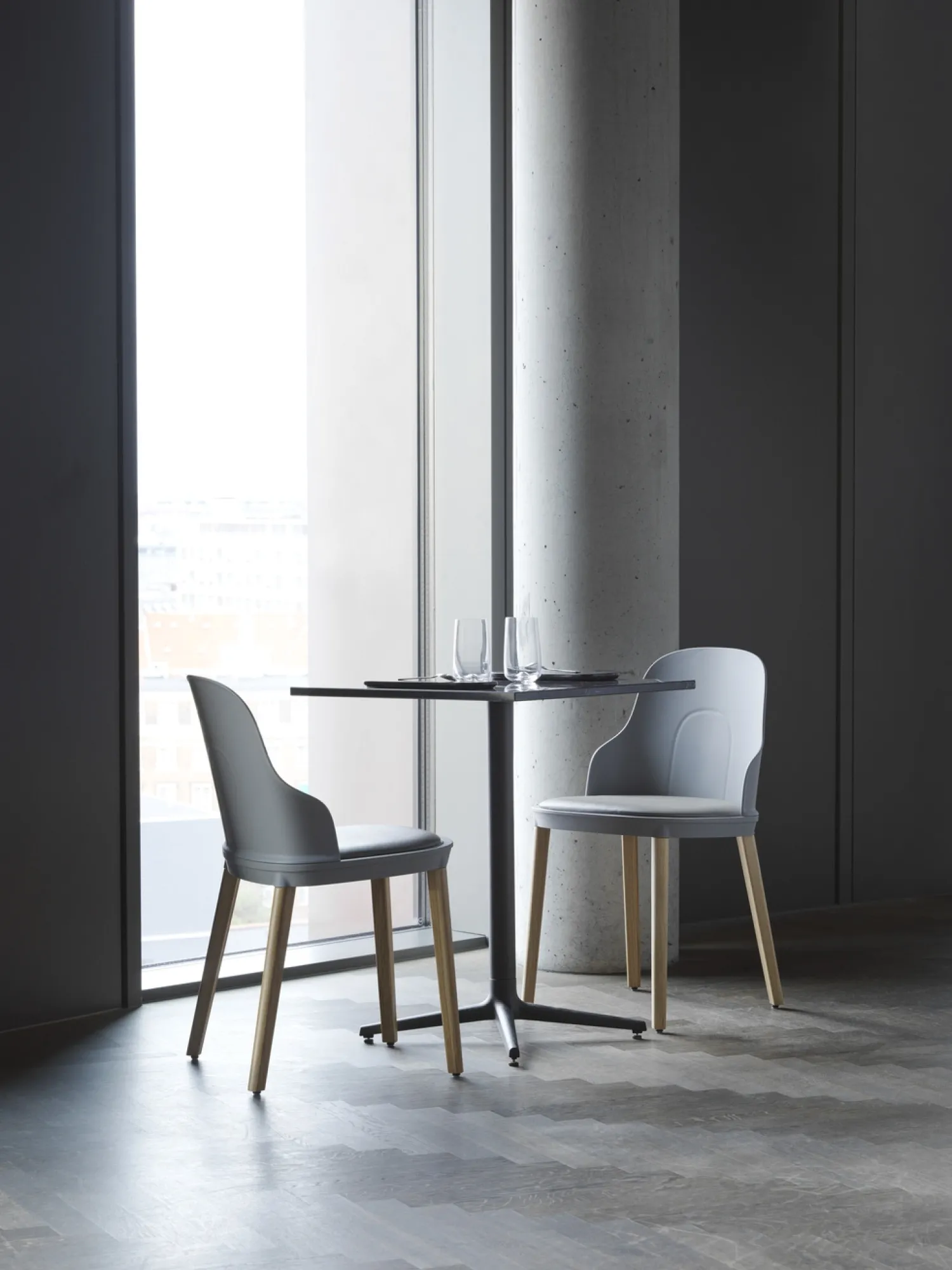 - Allez Chair Uph. Ultra Leather/ Oak^Normann Copenhagen
