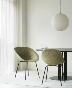 - Armstol - Mat Chair - Seaweed - Sort/Stål*Normann Copenhagen Online