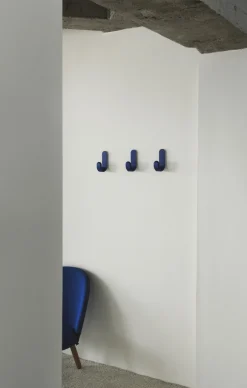 - Curve Hook - Blå knage*Normann Copenhagen Clearance
