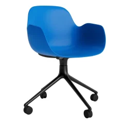 - Form Armstol Swivel 5W med hjul - Sort/Blå^Normann Copenhagen Online