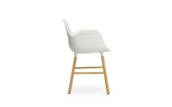 - Form stol m. armlæn - hvid/eg*Normann Copenhagen Discount