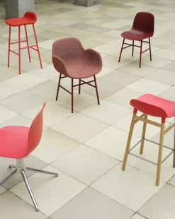 - Form Barstool 65 cm - Rød/Sort eg*Normann Copenhagen Hot