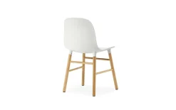 - Form Chair Oak - Stol i Hvid og Eg*Normann Copenhagen Clearance