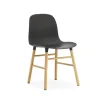 - Form Chair Oak - Sort og Eg*Normann Copenhagen Discount