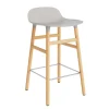 - Form Barstool 65 cm - Varm grå/Eg^Normann Copenhagen Discount