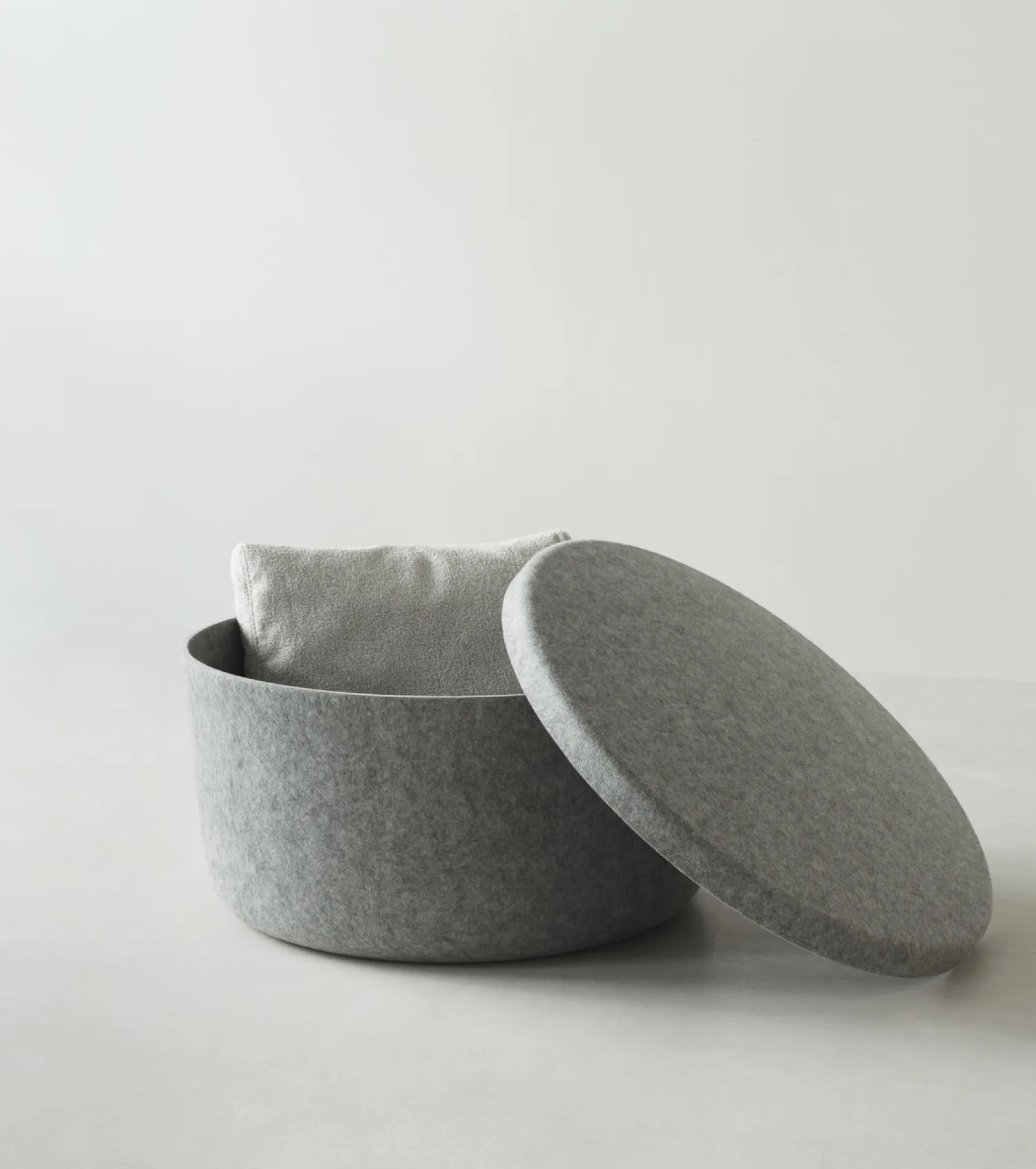 - Hide Opbevarings Puf - Sand - Small*Normann Copenhagen Sale