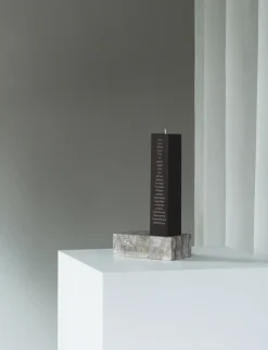 - Kalenderlys - Brun - H25 x 5 cm*Normann Copenhagen Sale