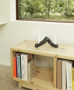 - Lysestage - Crooked Candlestick Two - Grey / Grå^Normann Copenhagen Outlet