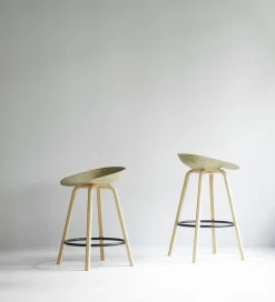 - Mat Barstool 65 cm Beech/Black^Normann Copenhagen Hot