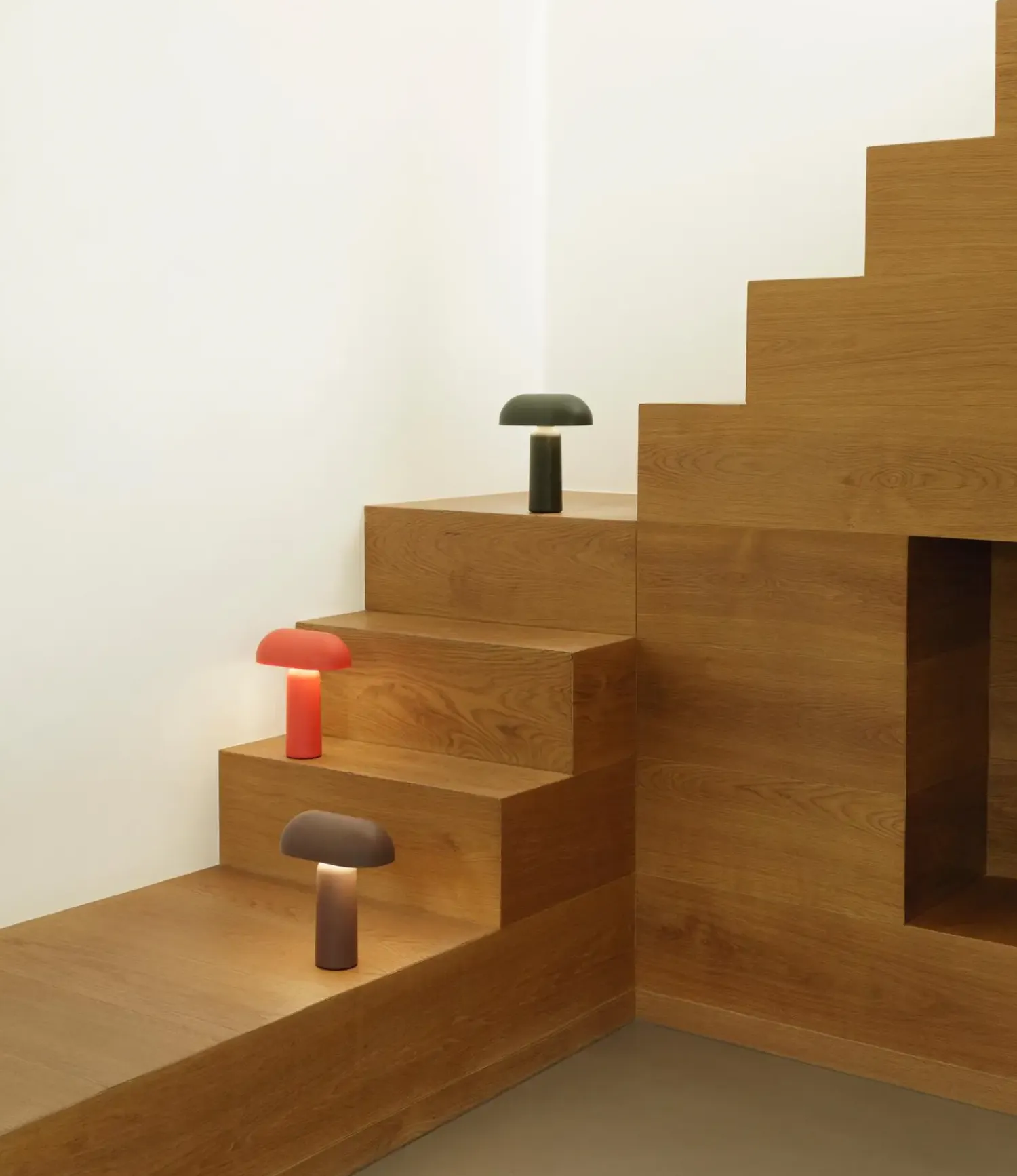 - Porta Bordlampe - rød^Normann Copenhagen Clearance