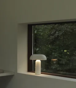 - Porta bordlampe - hvid*Normann Copenhagen Clearance