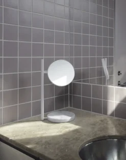 - Pose Mirror*Normann Copenhagen Best