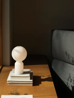 - Yo lampe lille - hvid*Normann Copenhagen Outlet