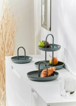 - Piatto plate w/handle, L*Philippi