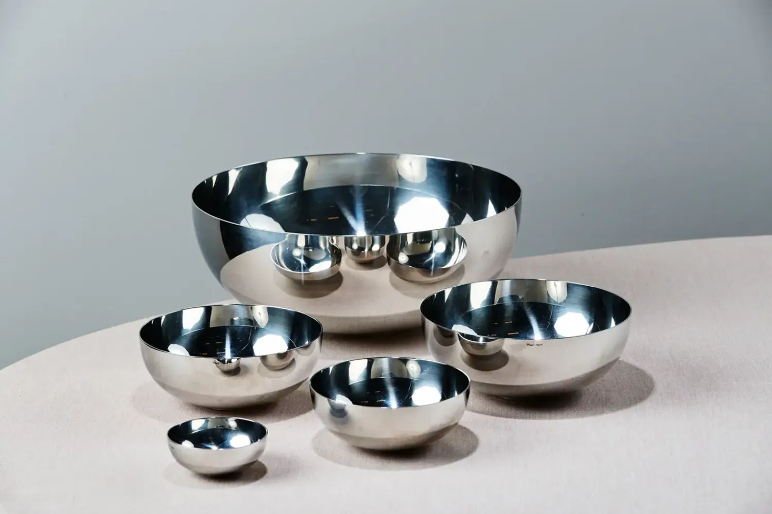 - Frugtskål dia. 30 cm. Rustfrit stål - blank*Piet Hein New