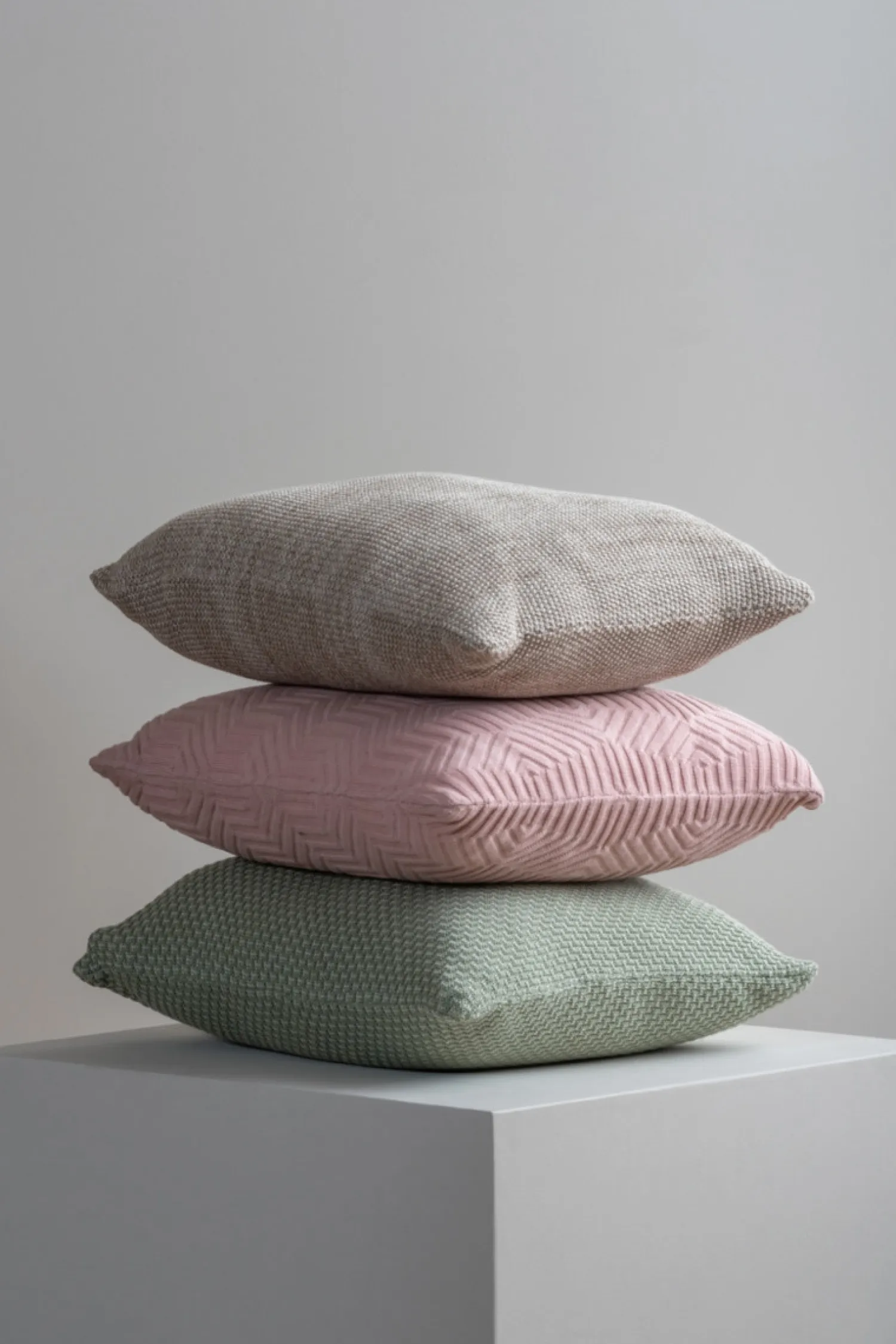 - Cushion Honeycomb knitted cotton soft pink^Present time Clearance