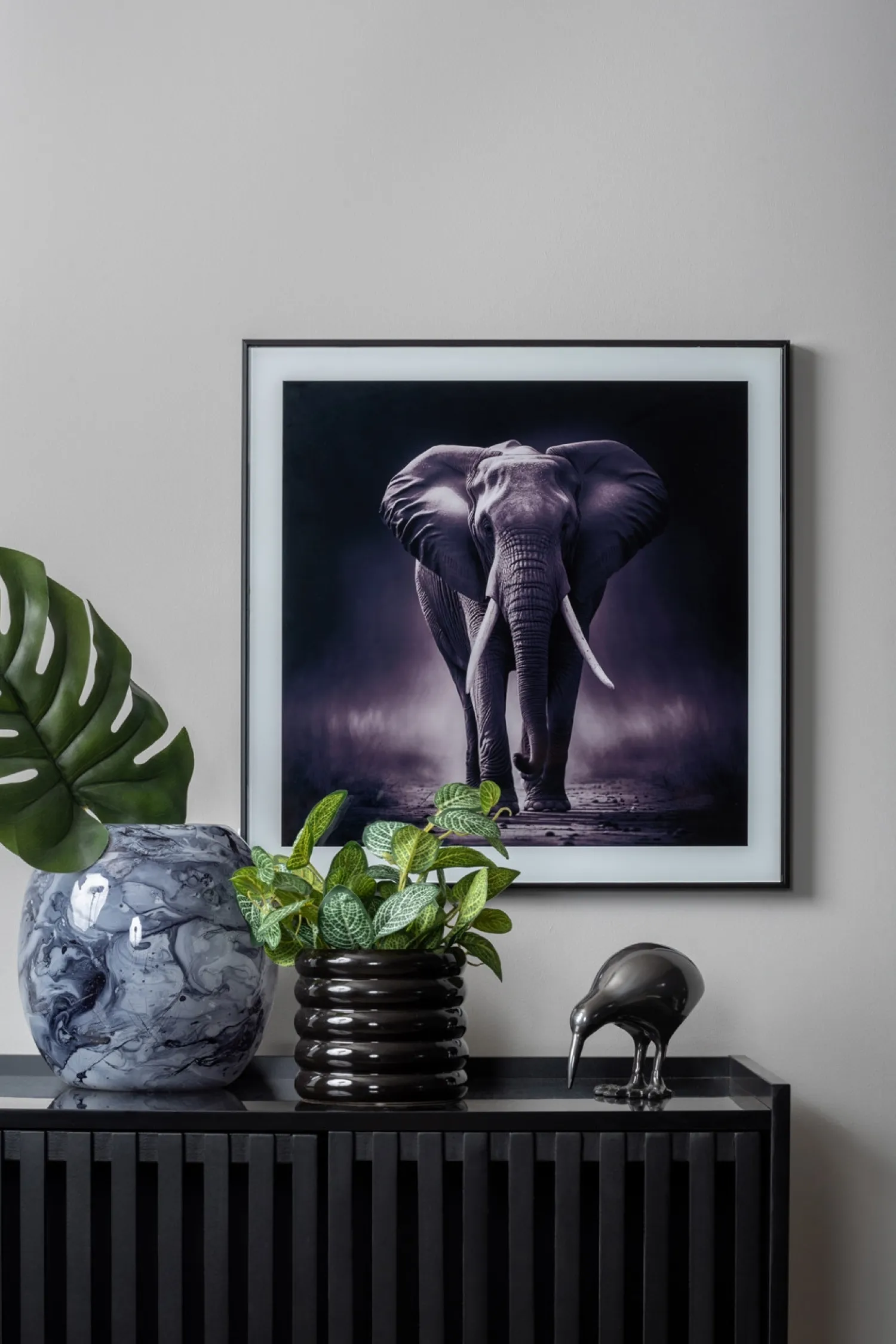 - Statue Kiwi Bird metal gun metal^Present time Clearance