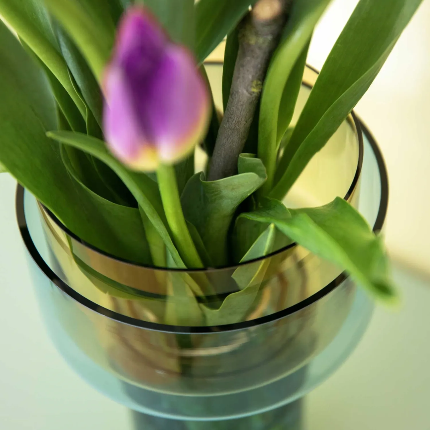 - "Aura" vase - amber*REMEMBER