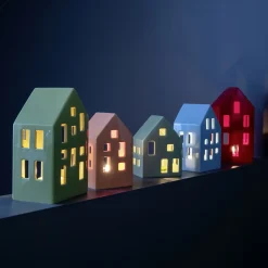 - Fyrfadslys hus - Nyhavn 'red'^REMEMBER New