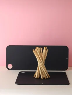 - CUT-IT tapas serveringsbræt W 47 cm black^RIG-TIG Outlet