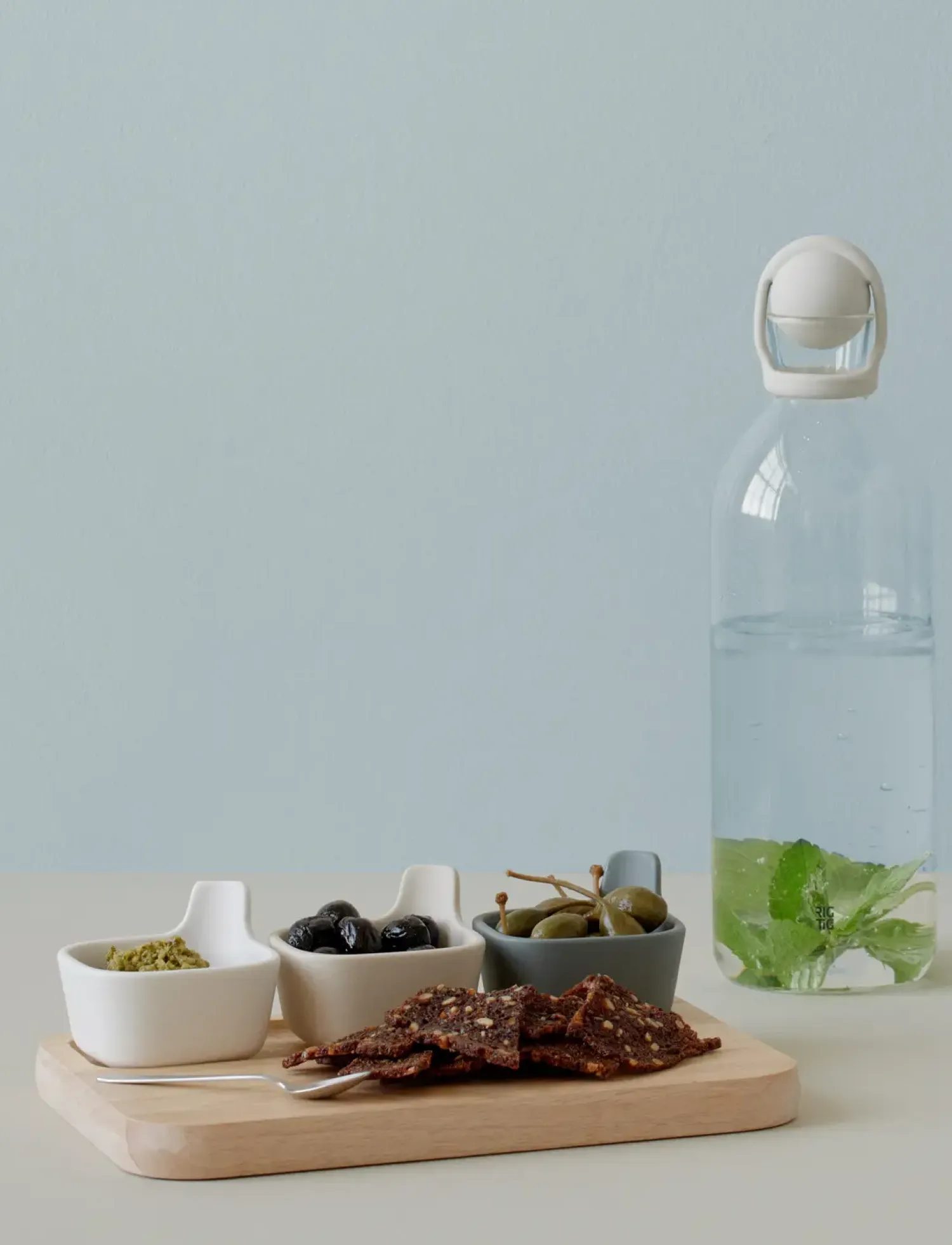 - TAPAS serveringssæt rubber wood^RIG-TIG Best