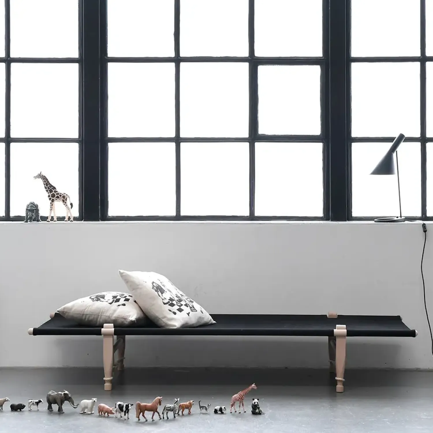 - Savbriks Forester - OGK - Sort/natur - Bøg^Skovshoved Møbelfabrik Outlet