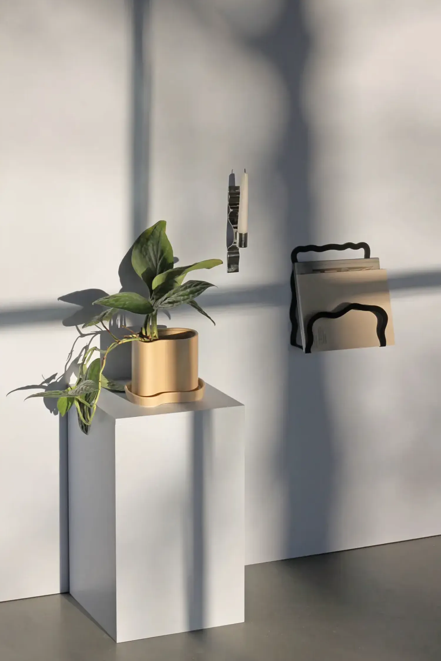 - Wave magasinholder - Sort*Stences Clearance