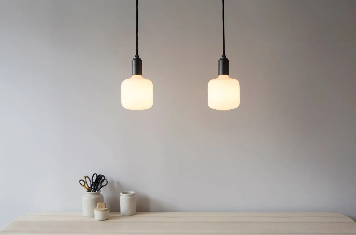 - Pære - 6W Oblo E27*Tala Hot