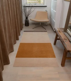 - Smudsmåtte - Stripes Horizon - Ivory-Dijon-Brown - 67x120 cm*Tica Copenhagen Online