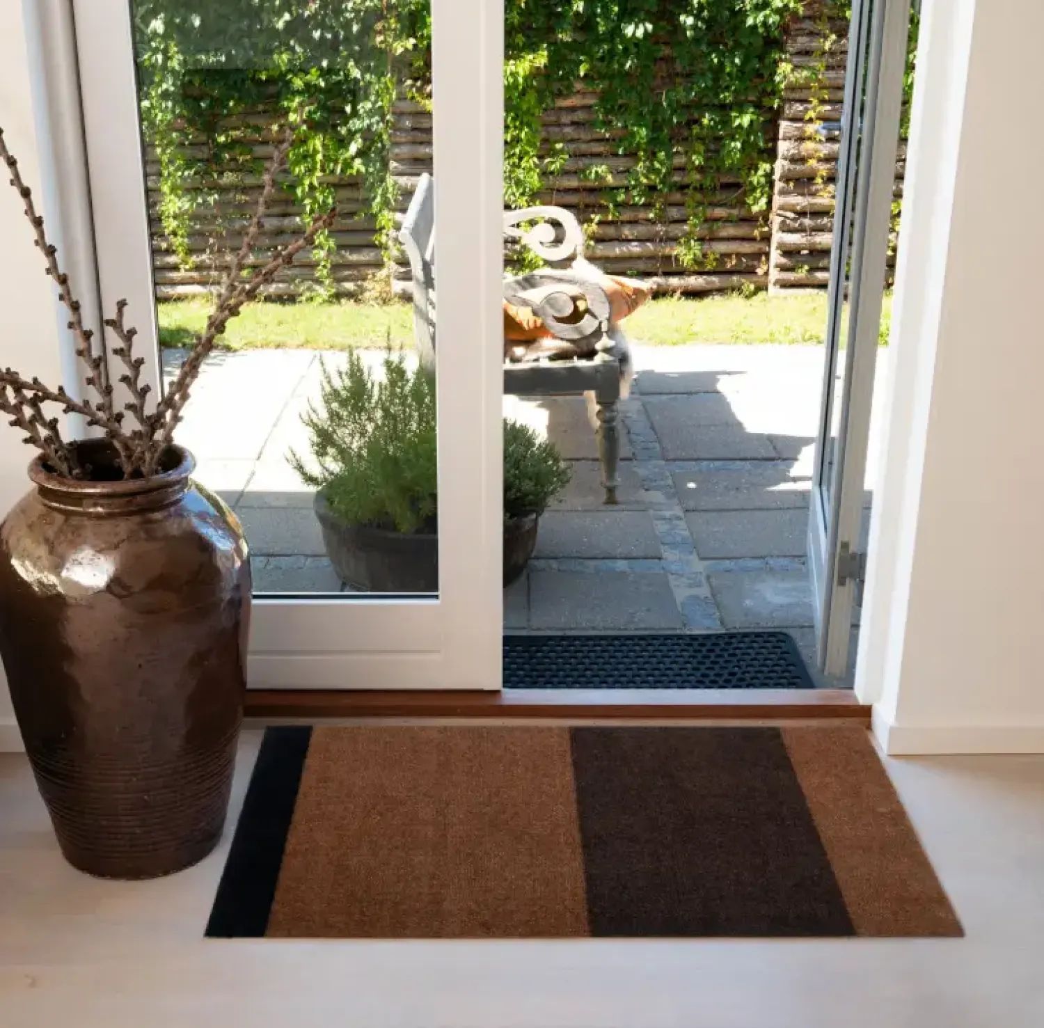 - Smudsmåtte - Stripes Horizon - Cognac/Dark Brown/Black - 40x60 cm^Tica Copenhagen Hot