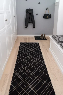 - Smudsmåtte - Lines - Sort/Sand - 67x200 cm*Tica Copenhagen Hot