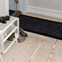 - Smudsmåtte - Dots - Sort/grå - 67x200 cm*Tica Copenhagen Clearance