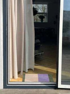 - Smudsmåtte - Stripes Horizon - Lilla/Ivory/Grøn - 67x120 cm^Tica Copenhagen New