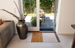 - Smudsmåtte - Stripes Horizon - Ivory-Dijon-Brown - 90x130 cm^Tica Copenhagen