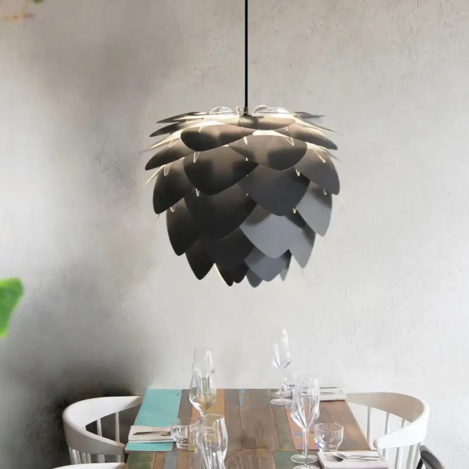 - Lampeskærm - Aluvia Pendel - Anthracite grey - Medium Ø59 cm*Umage New