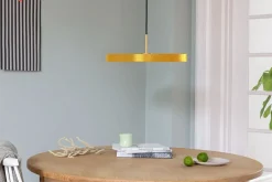 - Pendel m/ messingtop - Asteria - Saffron yellow/gul - Medium Ø43 cm^Umage Discount