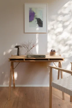 - skrivebord i eg - Field desk*We Do Wood Hot